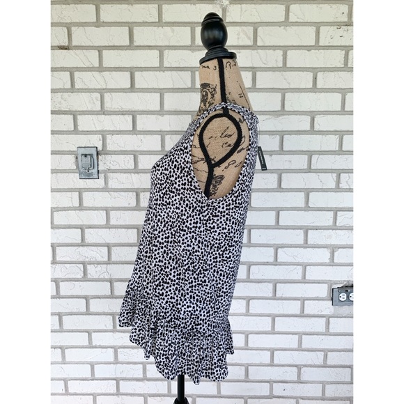 NWT Express Black and White Peplum Top Size Small - Picture 3 of 9